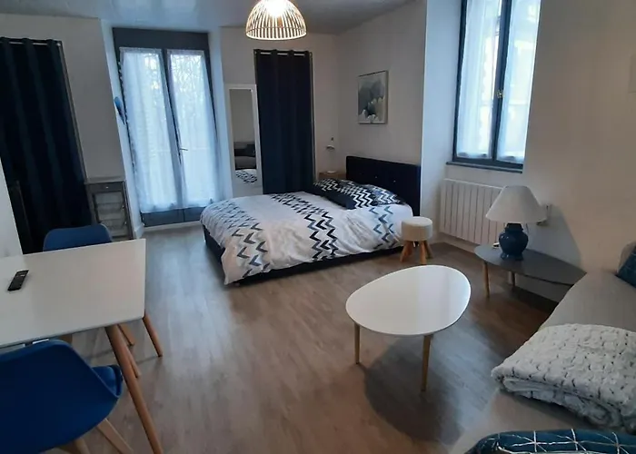 Charmant Studio Renove Avec Balcon