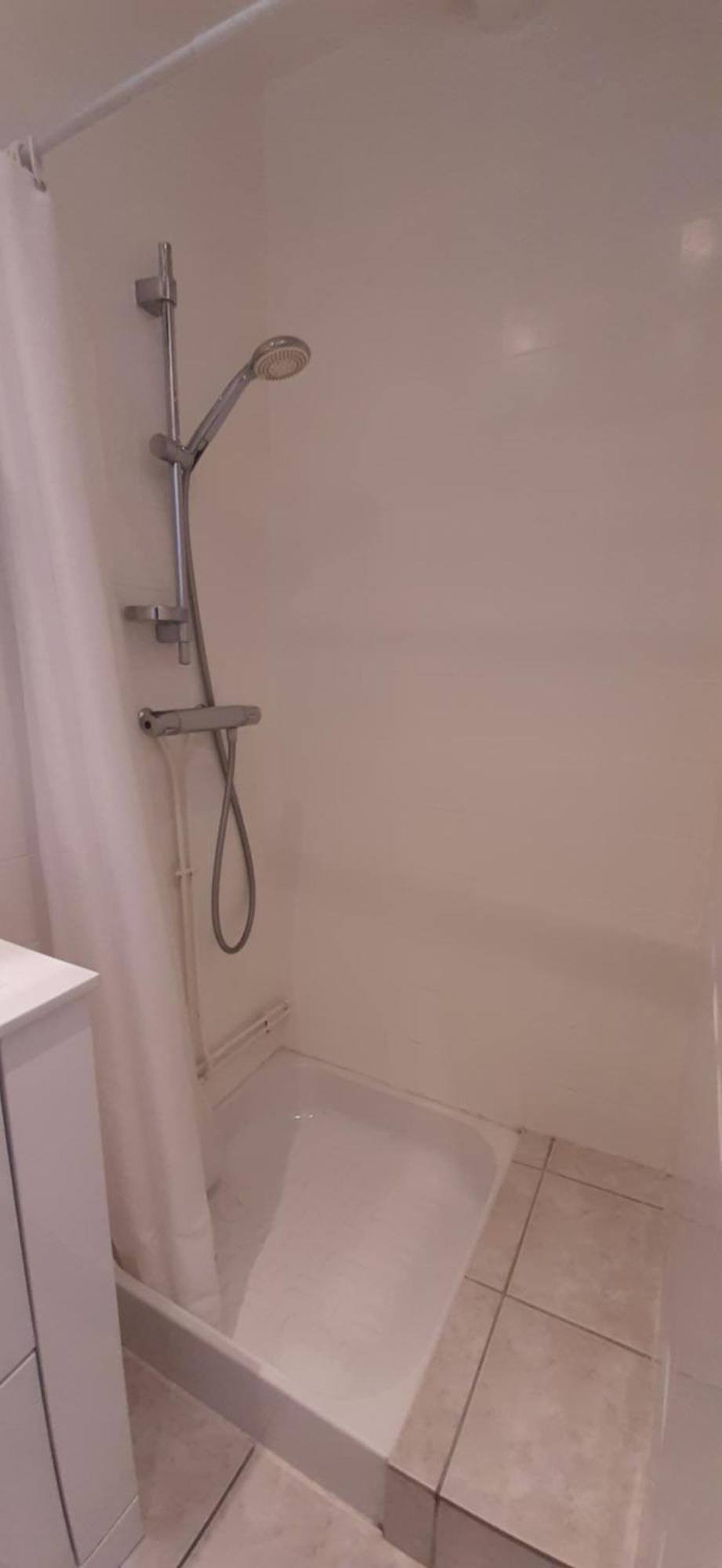 Renove Avec Balcon Apartment