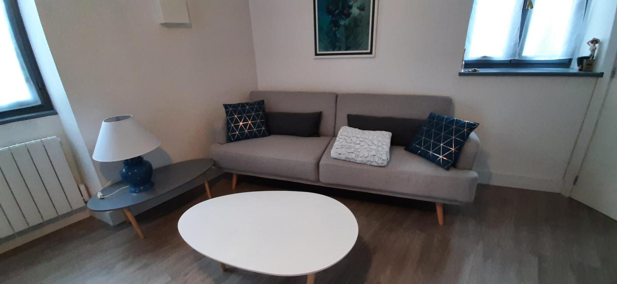 Renove Avec Balcon Apartment *