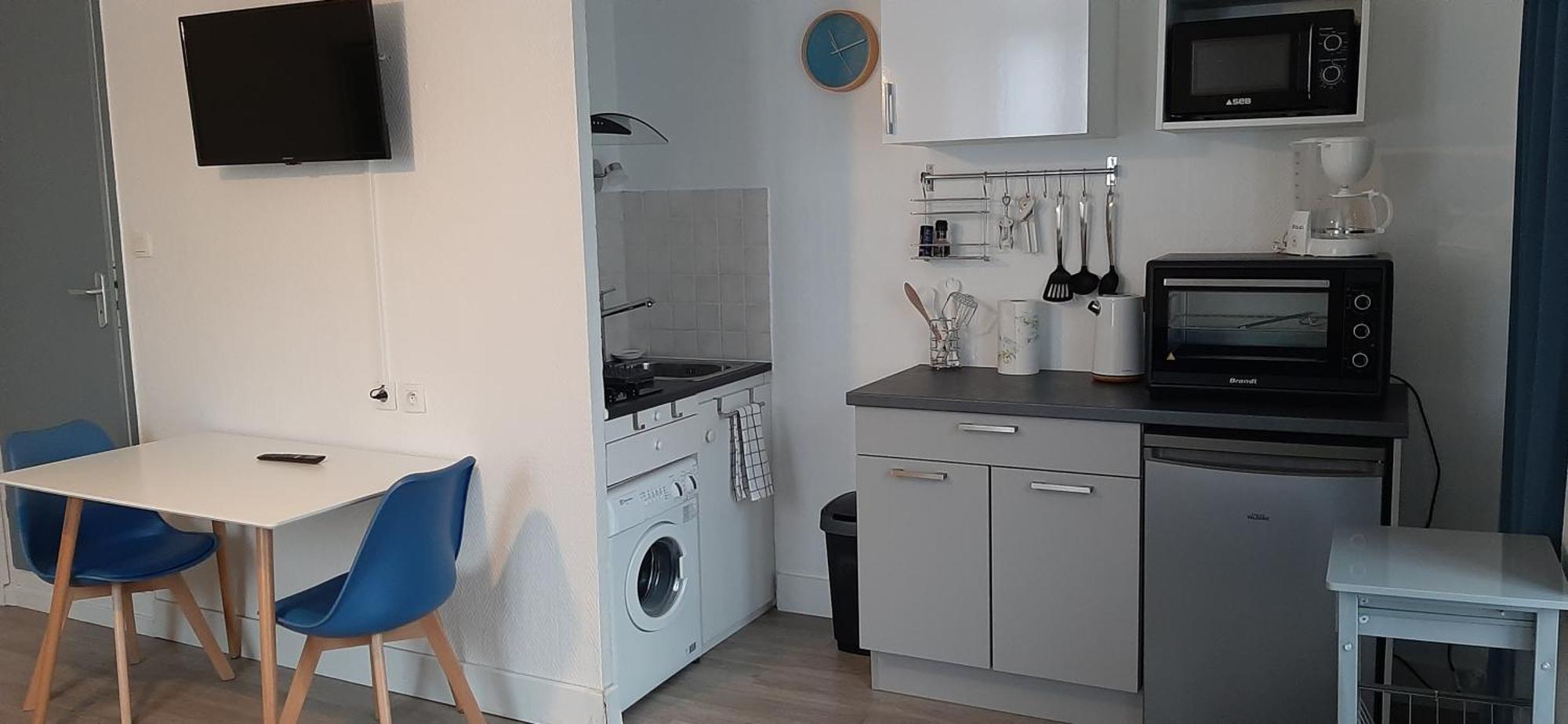 Renove Avec Balcon Apartment *
