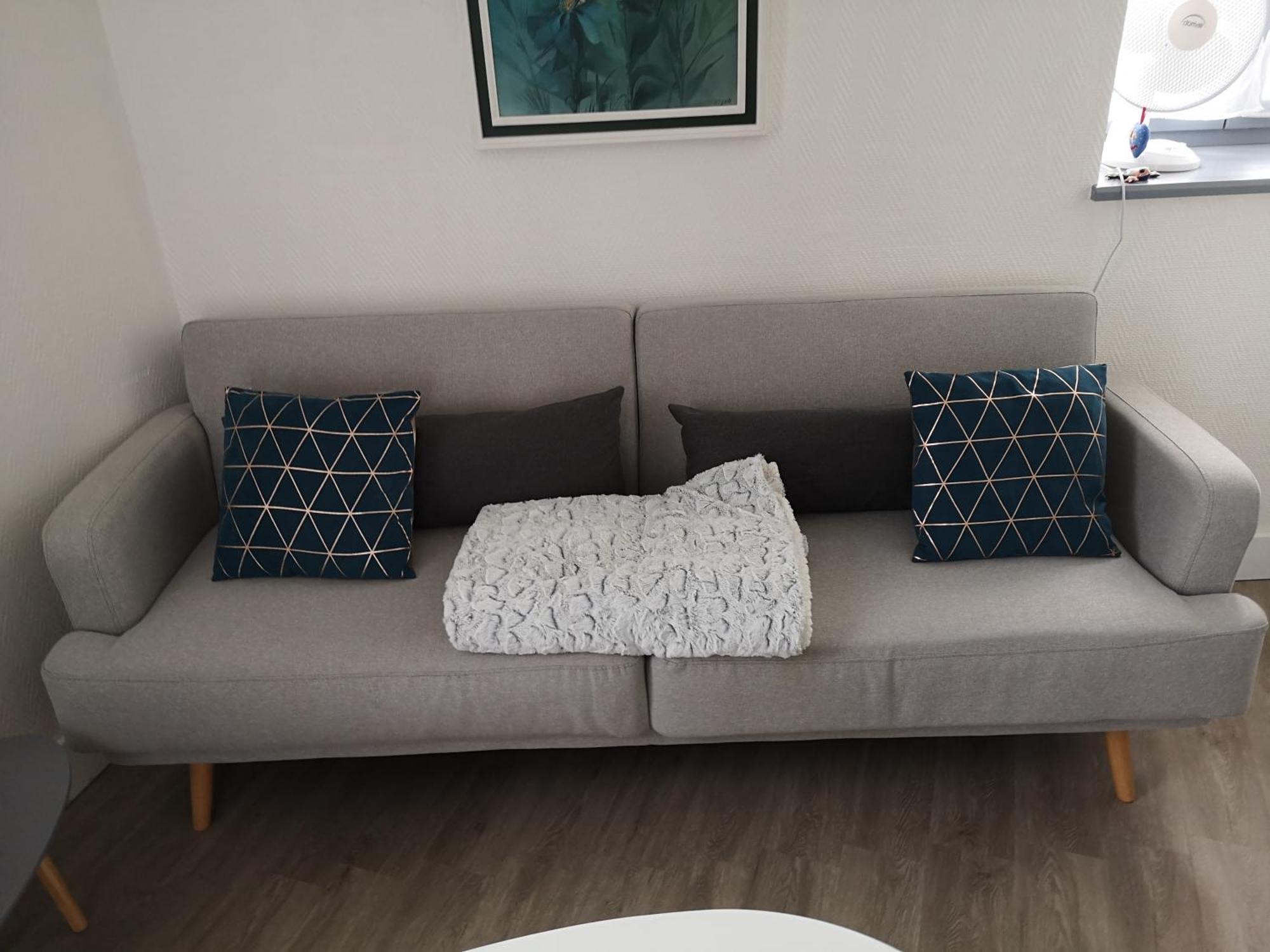 Renove Avec Balcon Apartment